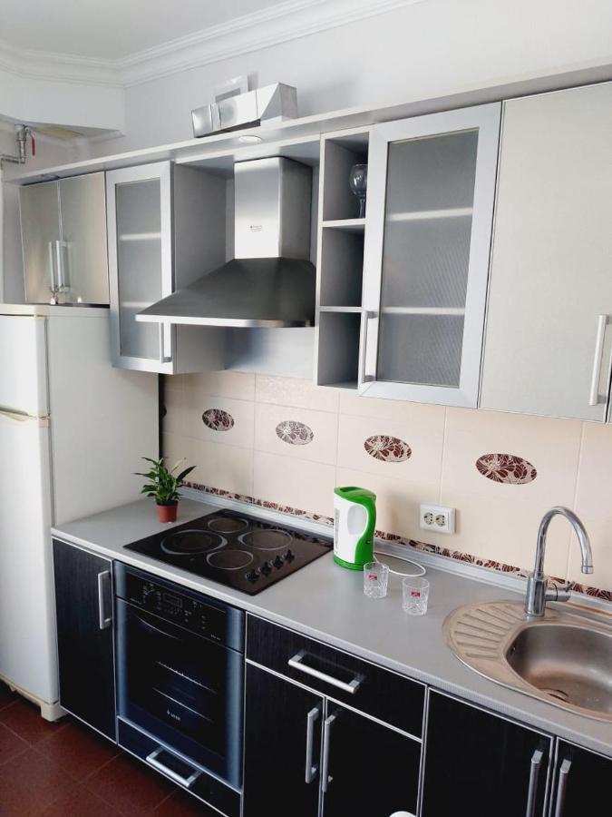 Квартира На Плазе Aqtöbe Ngoại thất bức ảnh