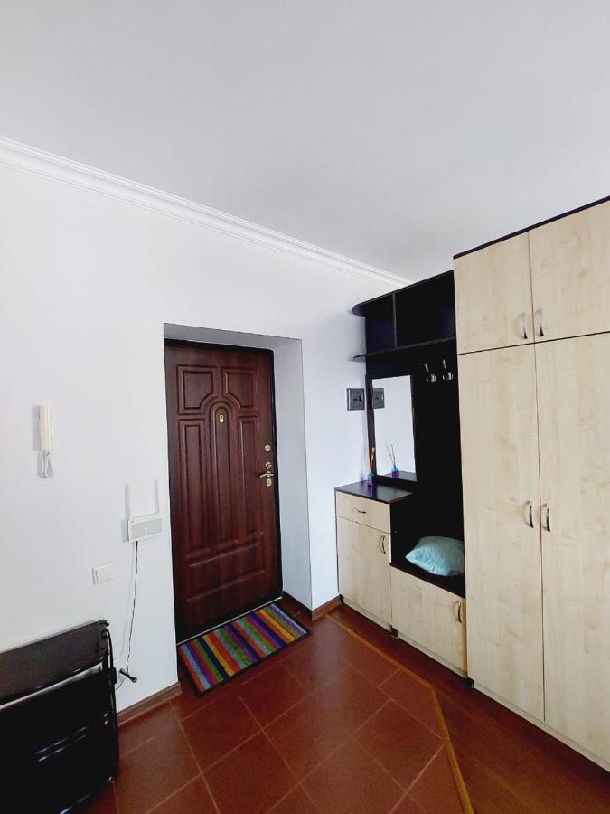 Квартира На Плазе Aqtöbe Ngoại thất bức ảnh